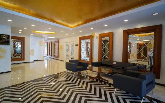 Grand Niki Hotel & Spa