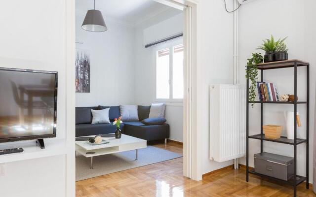 Newly Renovated 100m² Stylish Urban Flat