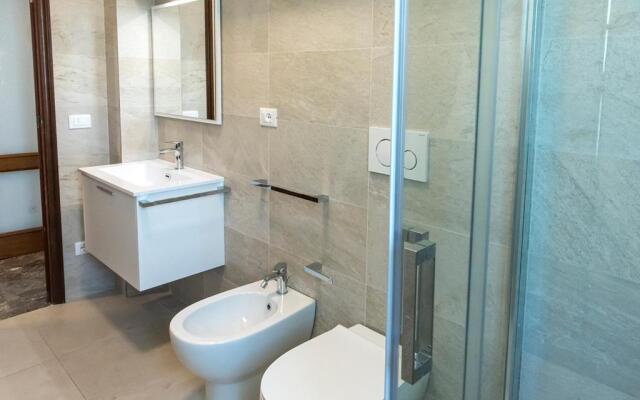 N235 - Numana, ampio appartamento con terrazzo vista mare