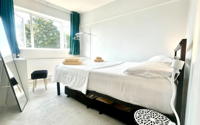 Modern 1 Bedroom Apt In Maidenhead Nr River Thames