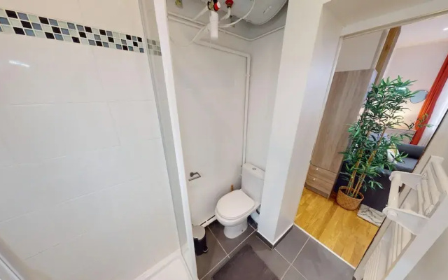 Beautiful 3bed House Garden & Parking