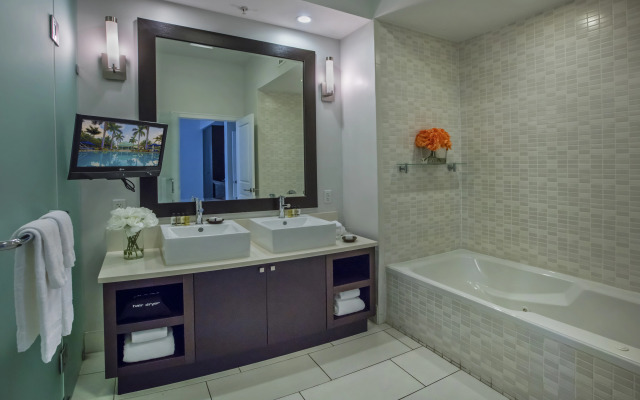 Provident Doral at the Blue Miami