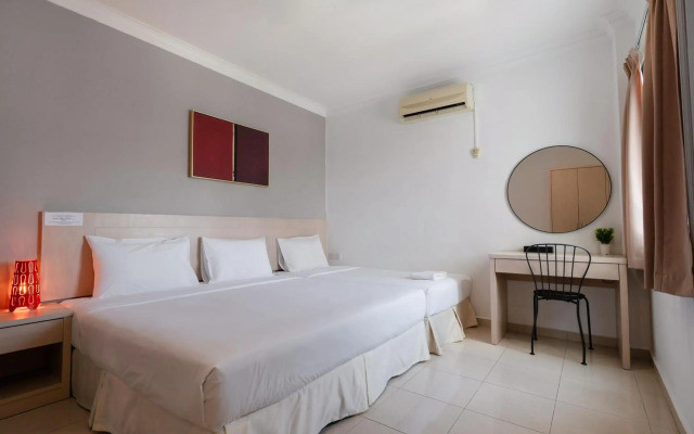 Golden View Serviced Apartment