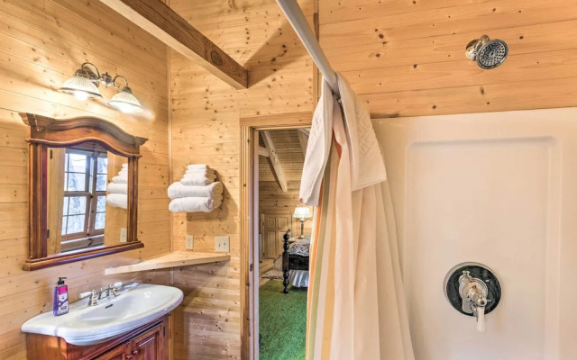 Wraparound Deck: Linville Mountain Cabin