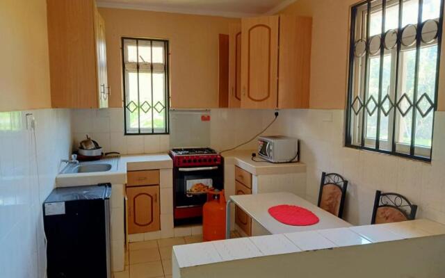 Stay.Plus Mtwapa Holiday Maisonnette