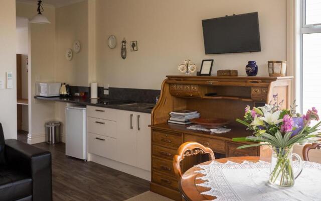 Theatre Royal Hotel Kumara