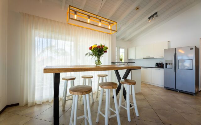 Spanish Water Luxury Penthouse - ♡Perfect Family Getaway♡