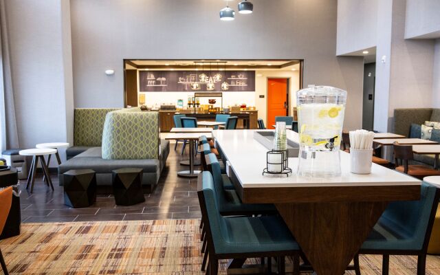Hampton Inn & Suites Avon Indianapolis