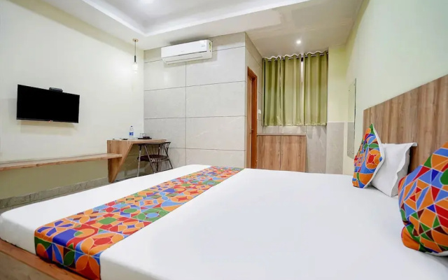 FabHotel Park Mahindra