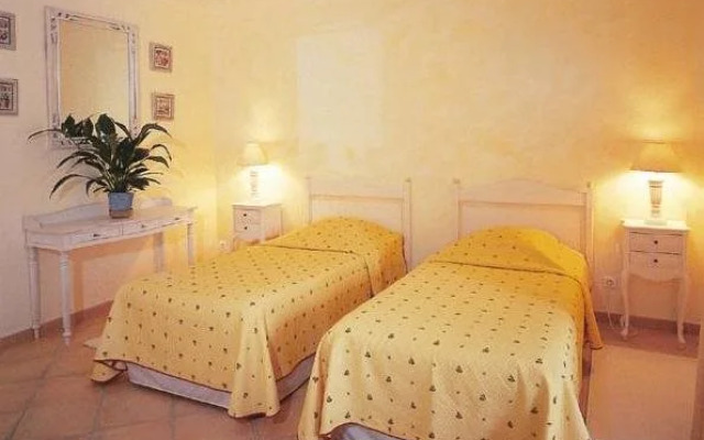 Hotel Le Colombier