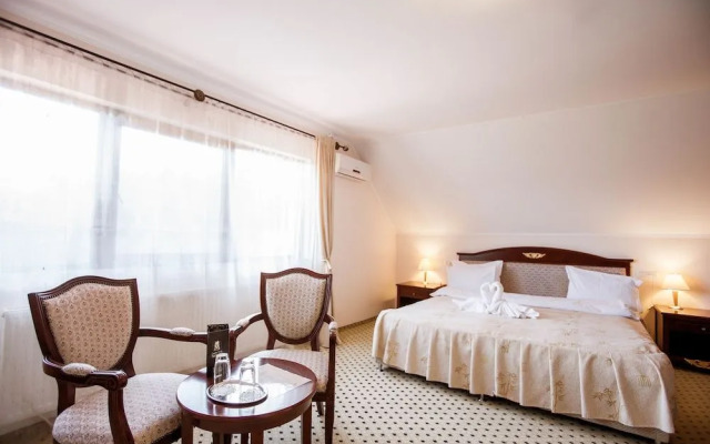 Q Resort and Spa Sacele	
