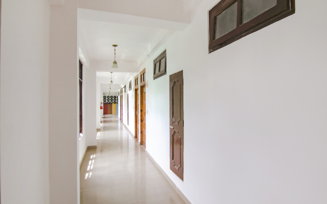 Fabhotel Aransh Resorts Celebriti