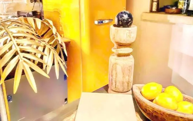 La Maison du Trident en Camargue Piscine et Jacuzzi