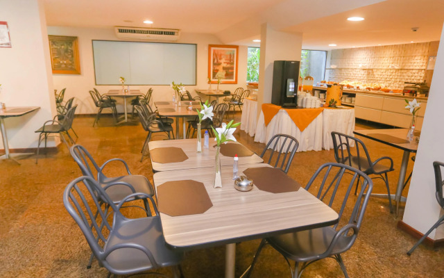 Pajuçara Praia Hotel