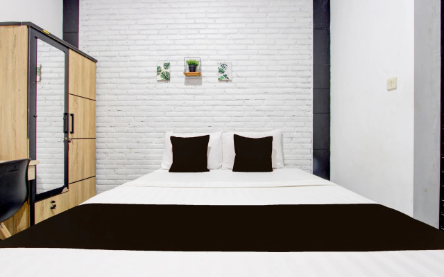 Hotel O Rumah Daun Guesthouse Jogja – Guest Rooms – Yogyakarta