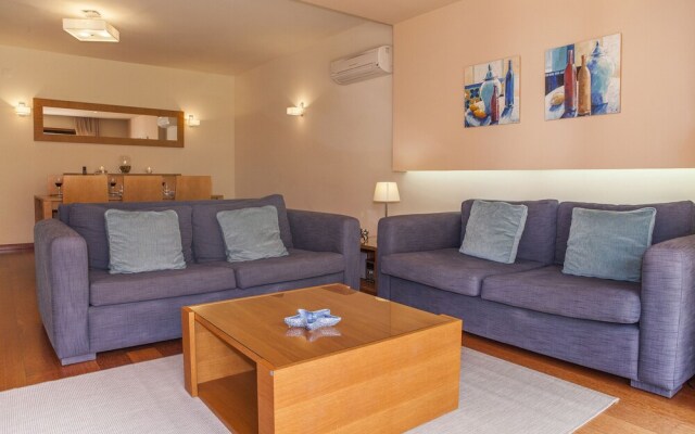 B27 - Luz Bay 2 Bedroom Apartment