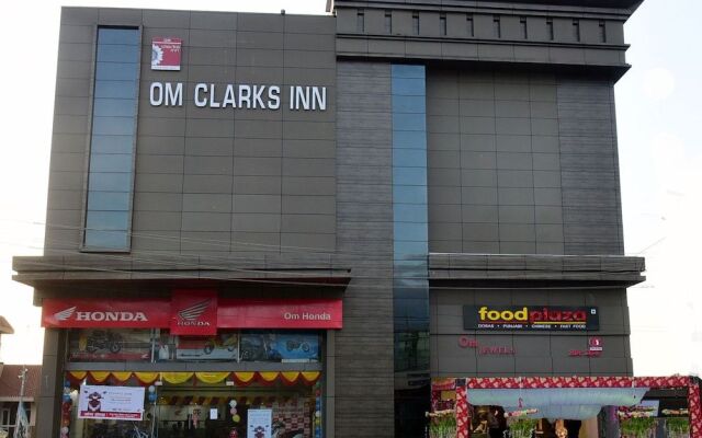 Om Clarks Inn Raebareli