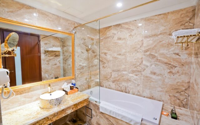 Grand View Palace Ha Long Hotel