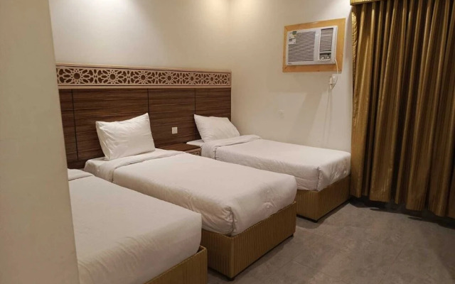 Qiswah star  hotel