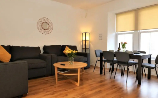 No 9 Bonnet Apartments - 3 Bed