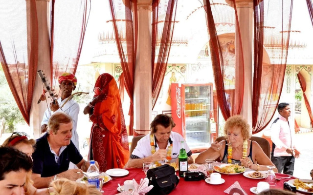 Hotel Royal Rest