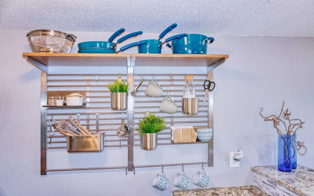 Sunset Beach Treasure Island Getaway (8200-4)