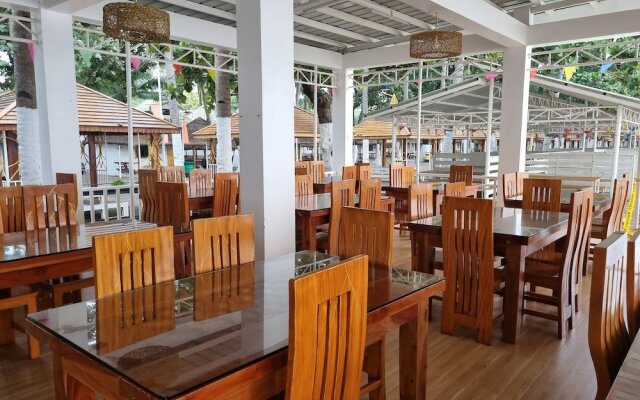 Villa Excellance Beach & Wavepool Resort