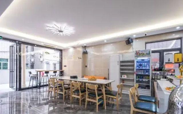 Meichen Elevator Homestay