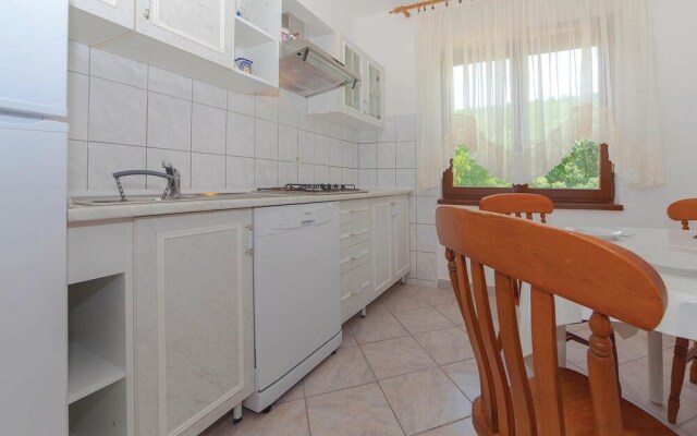 Nice Home in Povile With Wifi and 4 Bedrooms