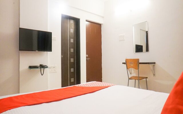 OYO 14618 Scholars Inn