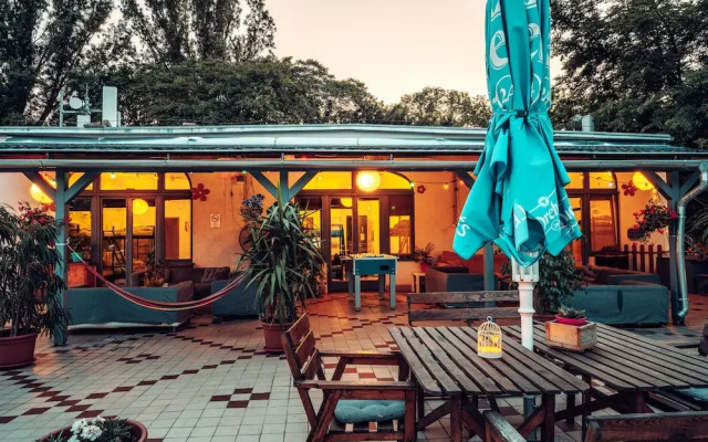 Bell Hostel and Guesthouse