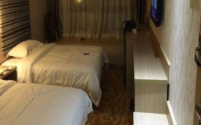 Yake Hotel