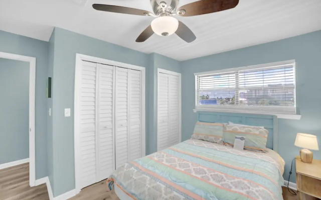 Seaside Beach & Racquet 1315