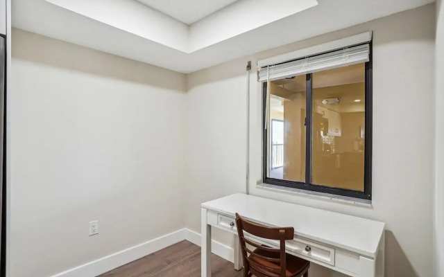 Land's End 4-404 Bay Front - Premier