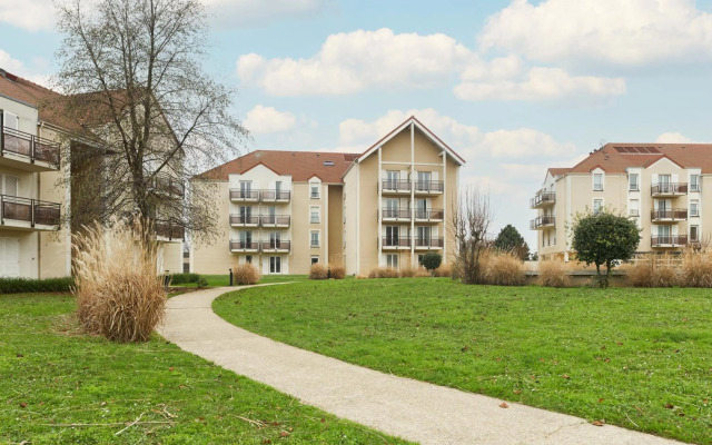 Zenitude Hôtel - Résidences Roissy Village