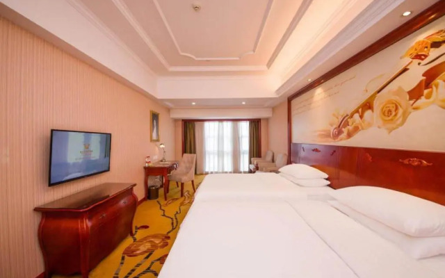 Vienna International Hotel (Foshan Gaoming Xinheng Plaza)