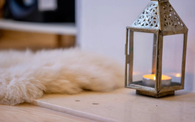 Studio 9, St John Park