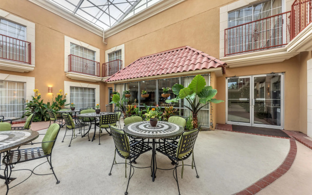 Best Western Plus Atrium Inn