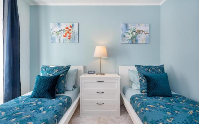 Premium Family Apartment W/ Lift, Ac & Barbecue