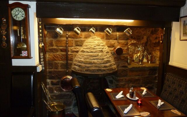Blacksmiths Arms Inn