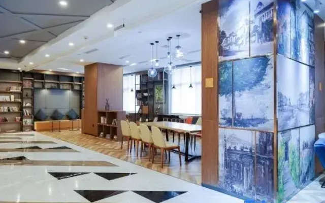 Atour Hotel (Harbin Haxi University of technology subway station)