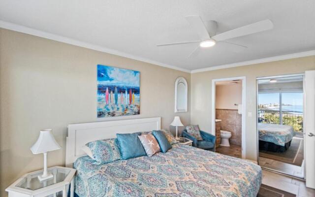 515 Madeira Norte Condo