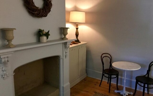 Fig Cafe and Accommodation