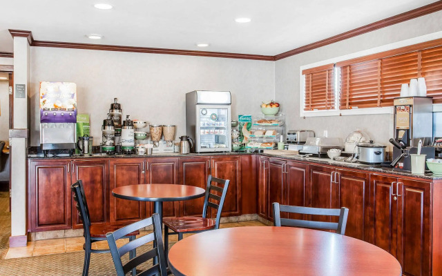 Quality Inn Port Angeles - near Olympic National Park