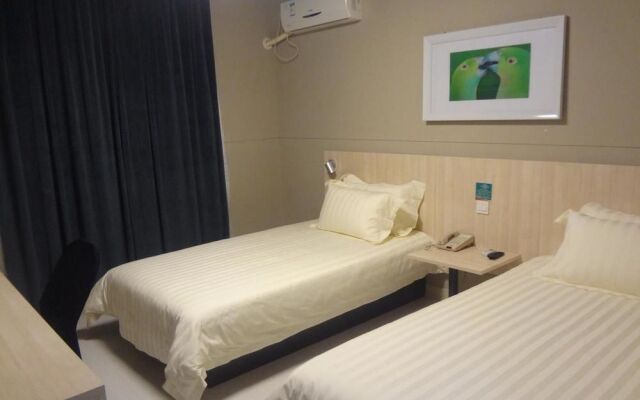 Haijin Business Hotel