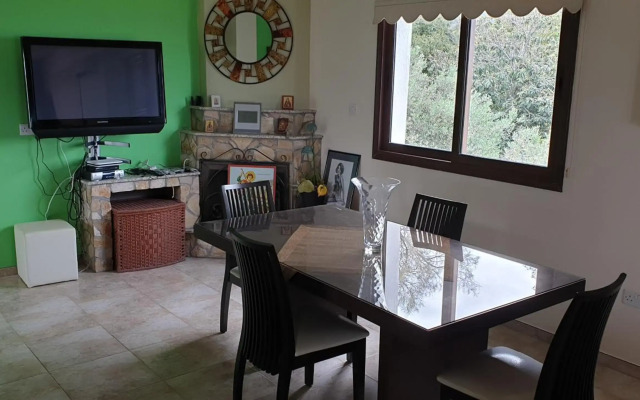 JOANNA SUNSET APTS Pomos