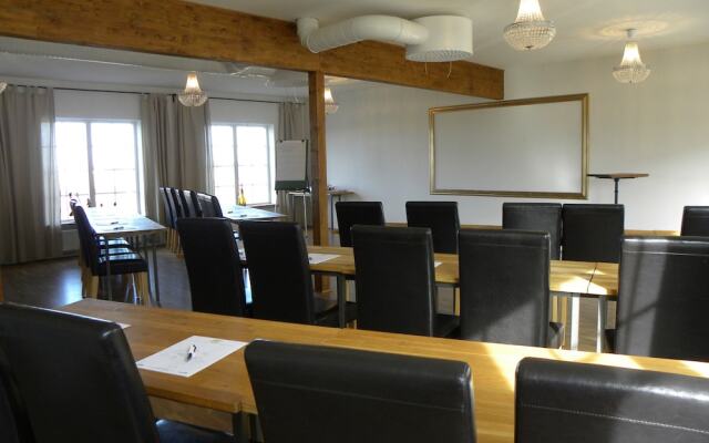 Lanthotell Lögnäs Gård