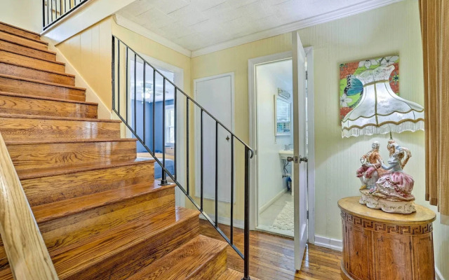 Family Vacation Rental: 18 Mi to Philadelphia