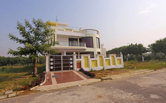Raj Inn By OYO Rooms