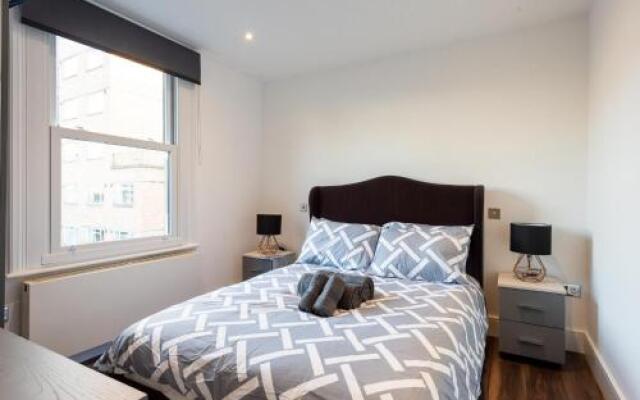 Parkside London Apartment (SS3)